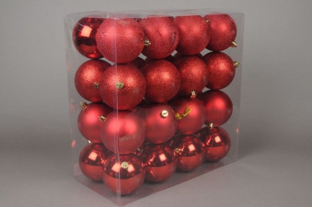 Boîte de 32 boules en plastique rouge D10cm