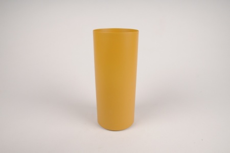 Vase cylindre en métal moutarde D9cm H22cm
