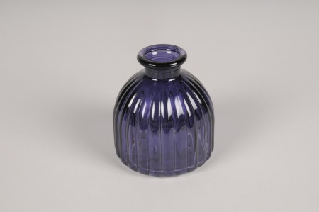 Soliflore en verre violet D8cm H8.5cm