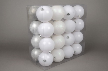Boîte de 32 boules en plastique blanc D10cm