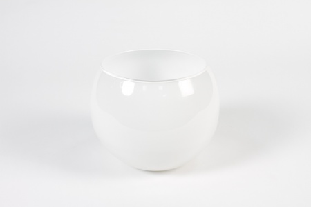 Vase boule en verre blanc D16cm H12.5cm